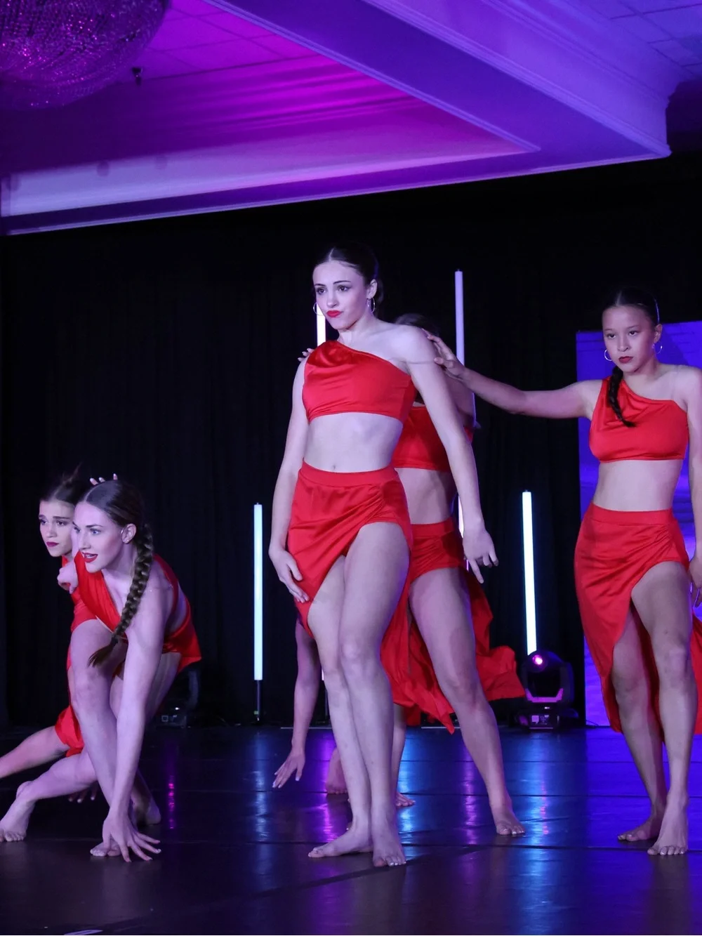 Girls Asymmetric Red Dance Costume Set - One-Shoulder Top & High-Slit Skirt